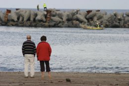 watchers of the breakwater